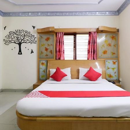 Oyo 71675 New Aishwarya Comforts Hotel Bangalore Luaran gambar