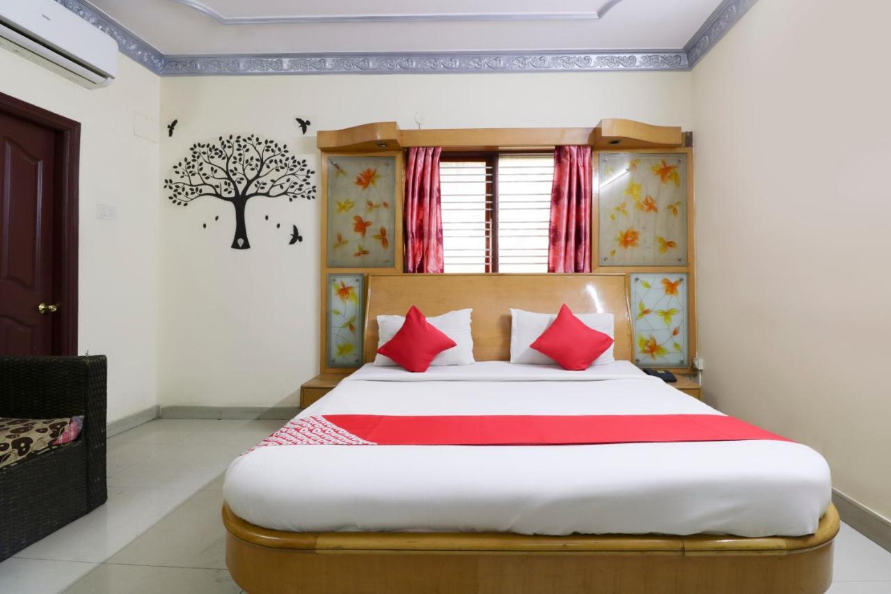 Oyo 71675 New Aishwarya Comforts Hotel Bangalore Luaran gambar