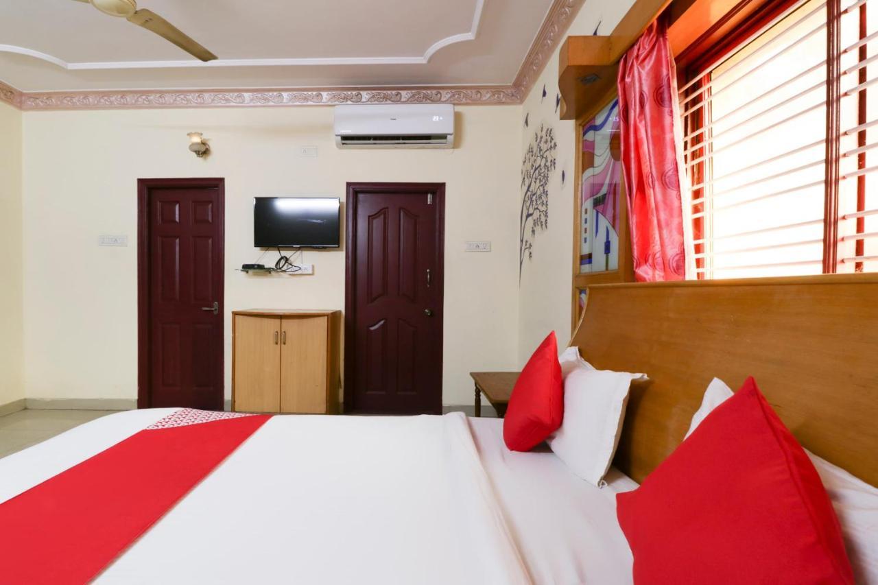Oyo 71675 New Aishwarya Comforts Hotel Bangalore Luaran gambar